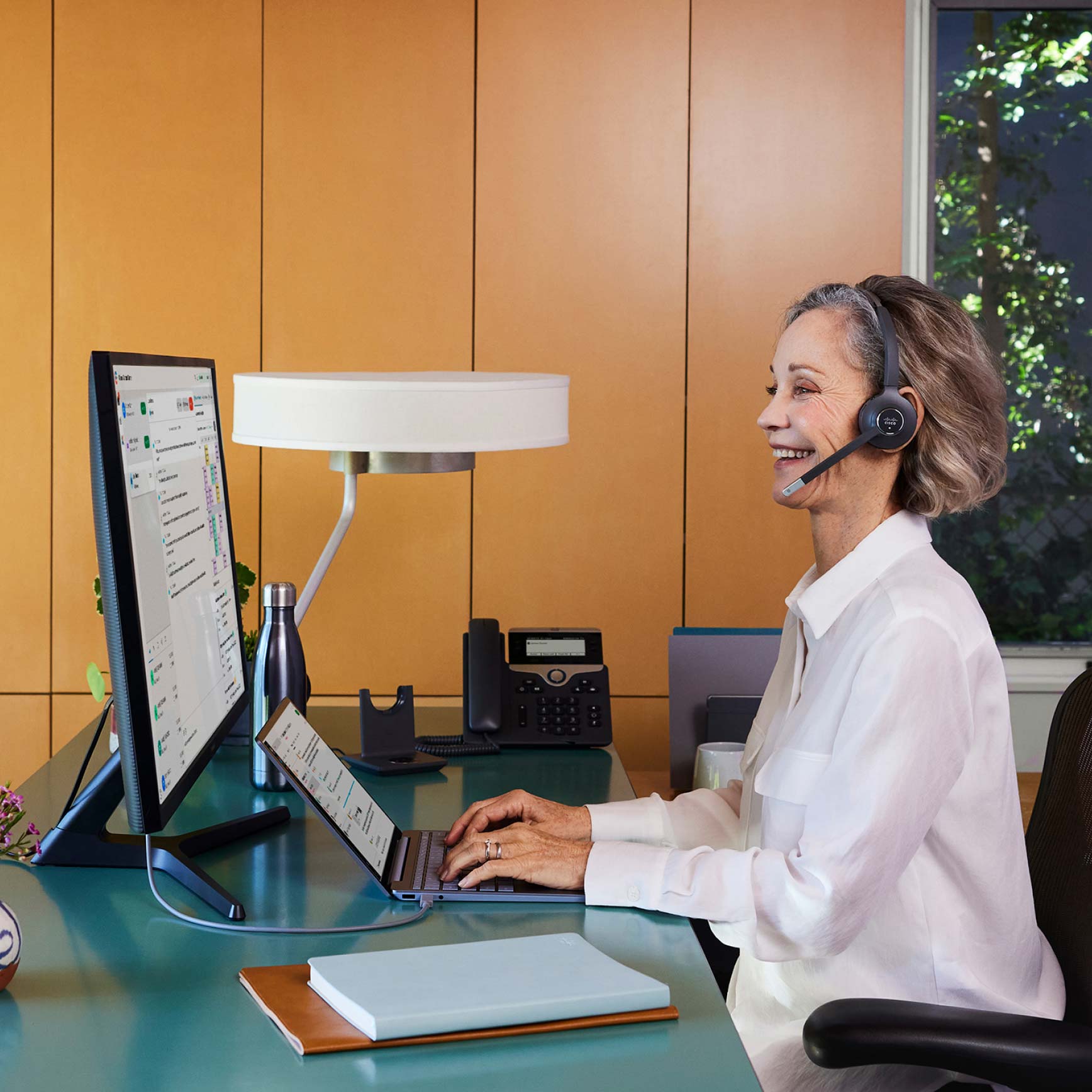 User engages with the Webex Contact Center