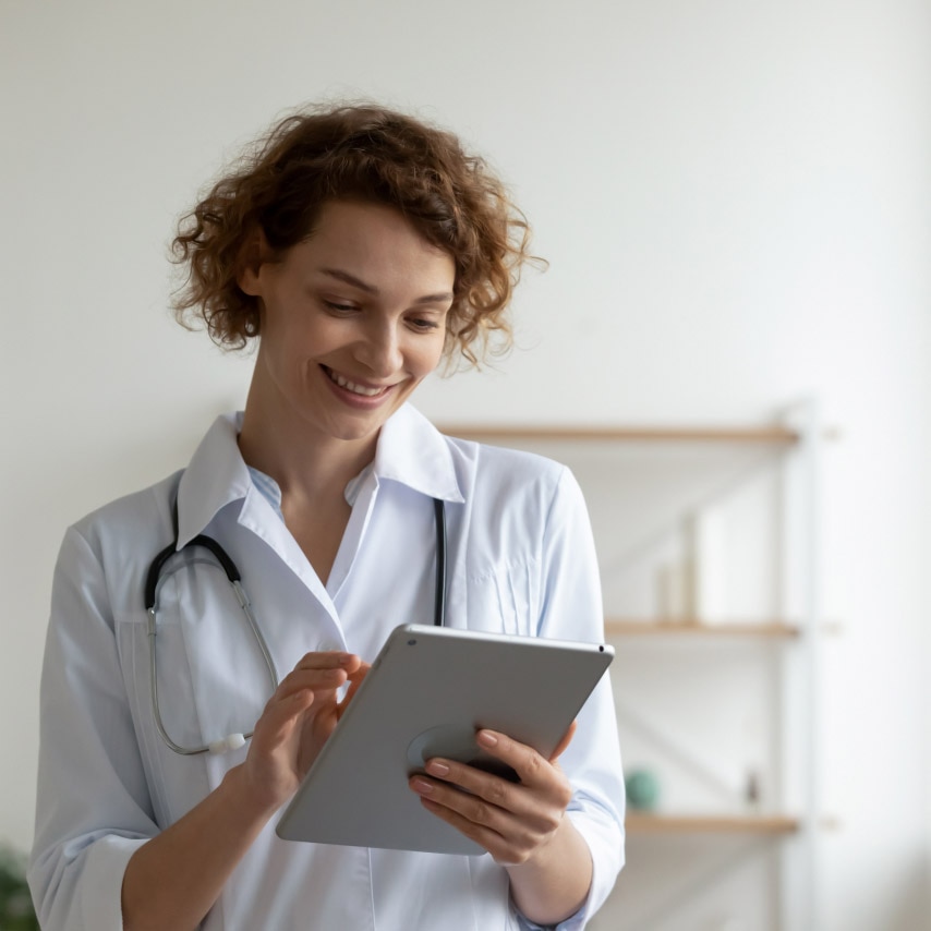 A healthcare professional enjoys the ease of Webex Services' centralized system
