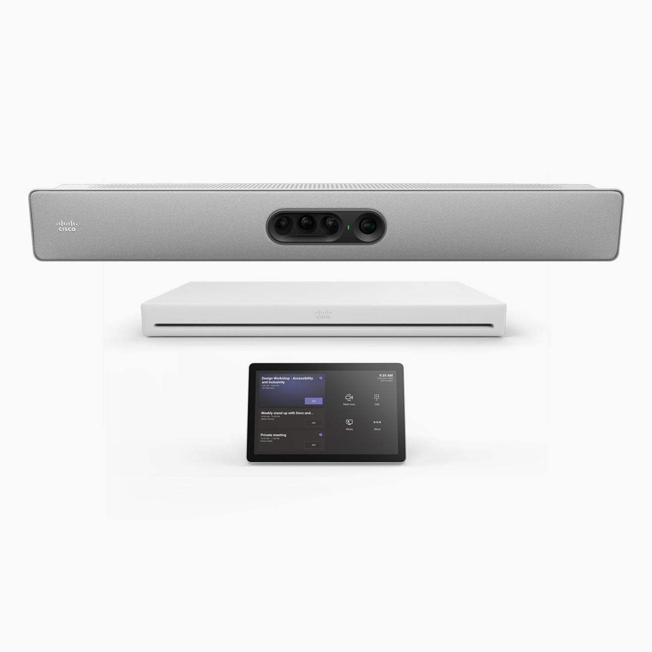 Quad Camera および Microsoft Teams での会議を表示する Cisco Room Navigator を備えた Cisco Room Kit EQ の3/4アングルビュー。