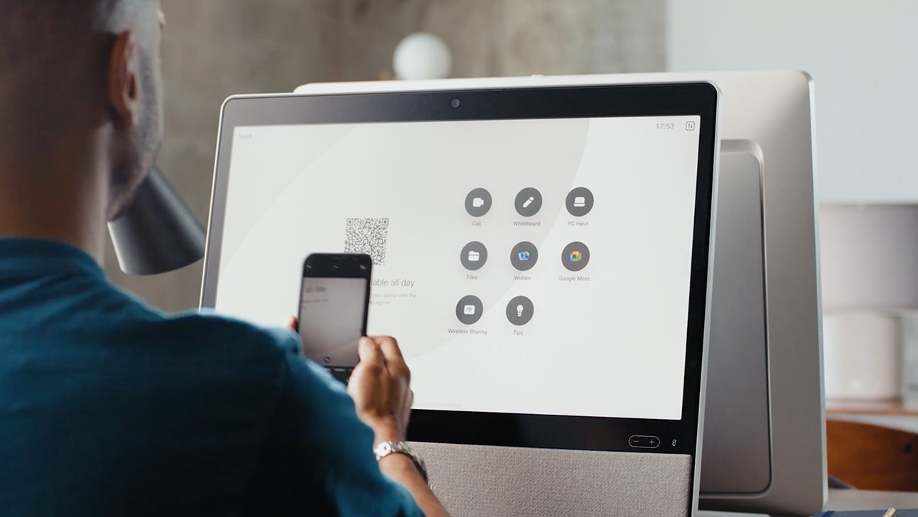 Cisco Desk is used to book a hot desk with Webex QR code feature.