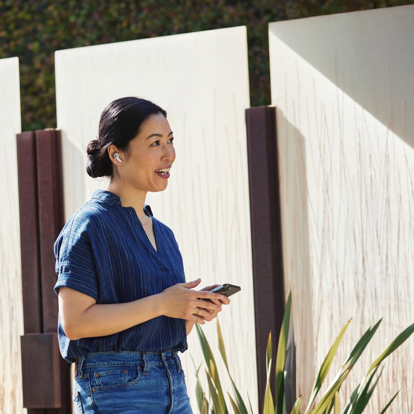 Person connects with Webex on the go