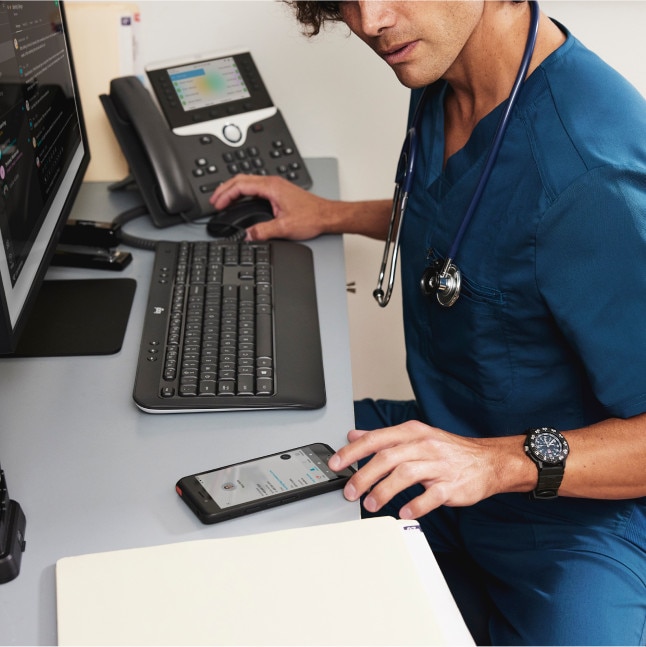 Medical professional collaborates securely via Webex Calling.